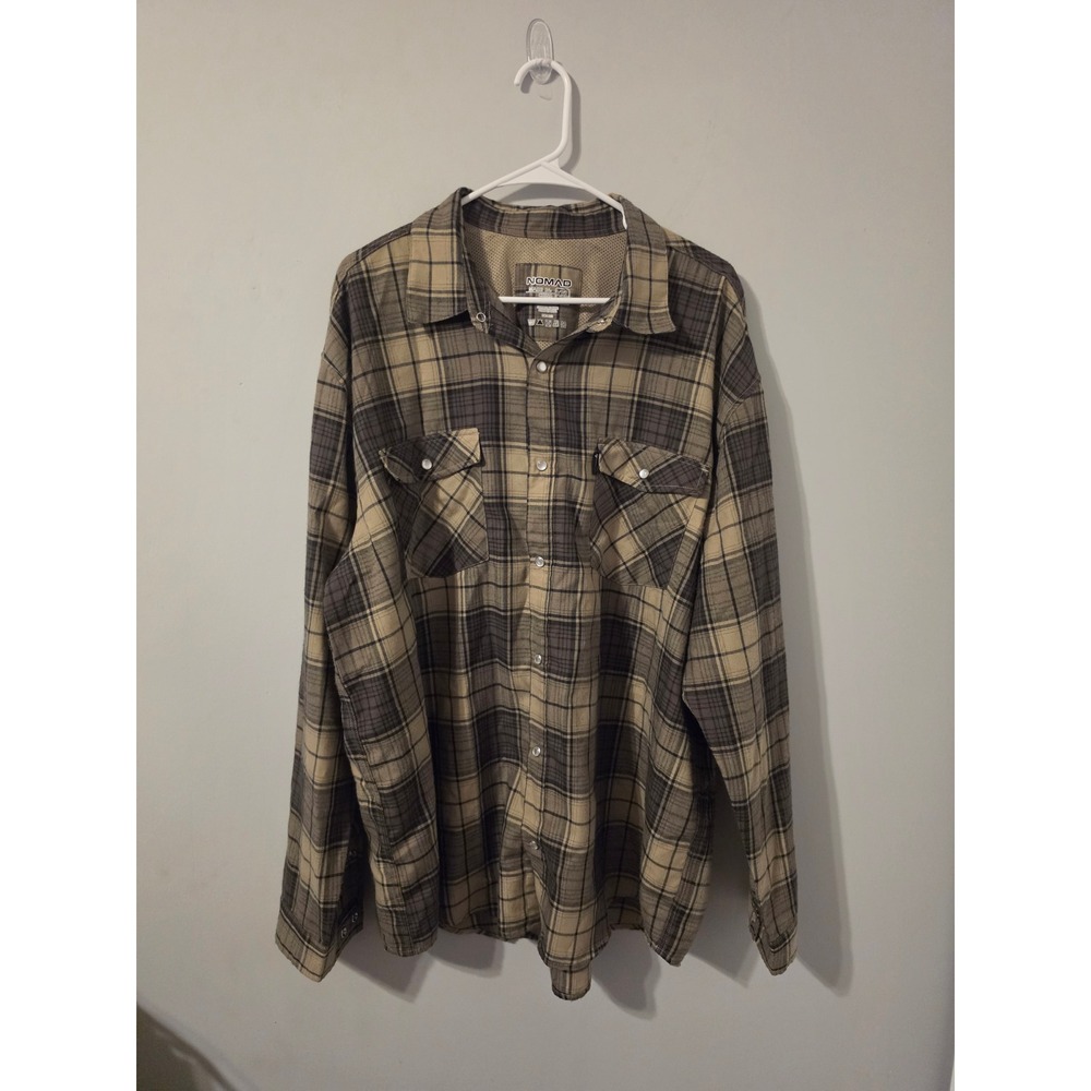 NOMAD Button Down Shirt Mens‎ XXL Tan Brown Plaid Hunting Performance LS Vented